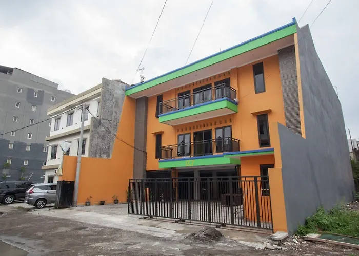 Reddoorz Near Petra University 2 Surabaya